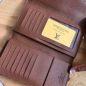 LV Wallet